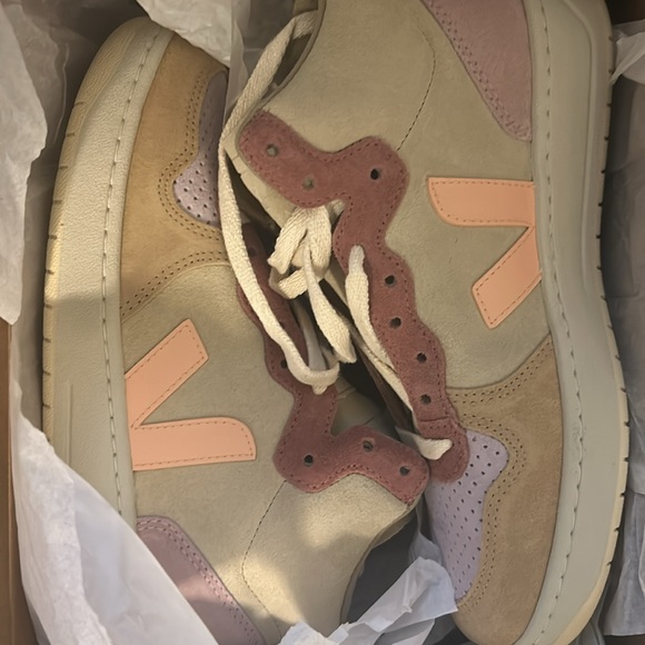 V-15 Suede Multico Peach High-Top Trainers US 7 EU 38 NWB VEJA - Picture 5 of 8